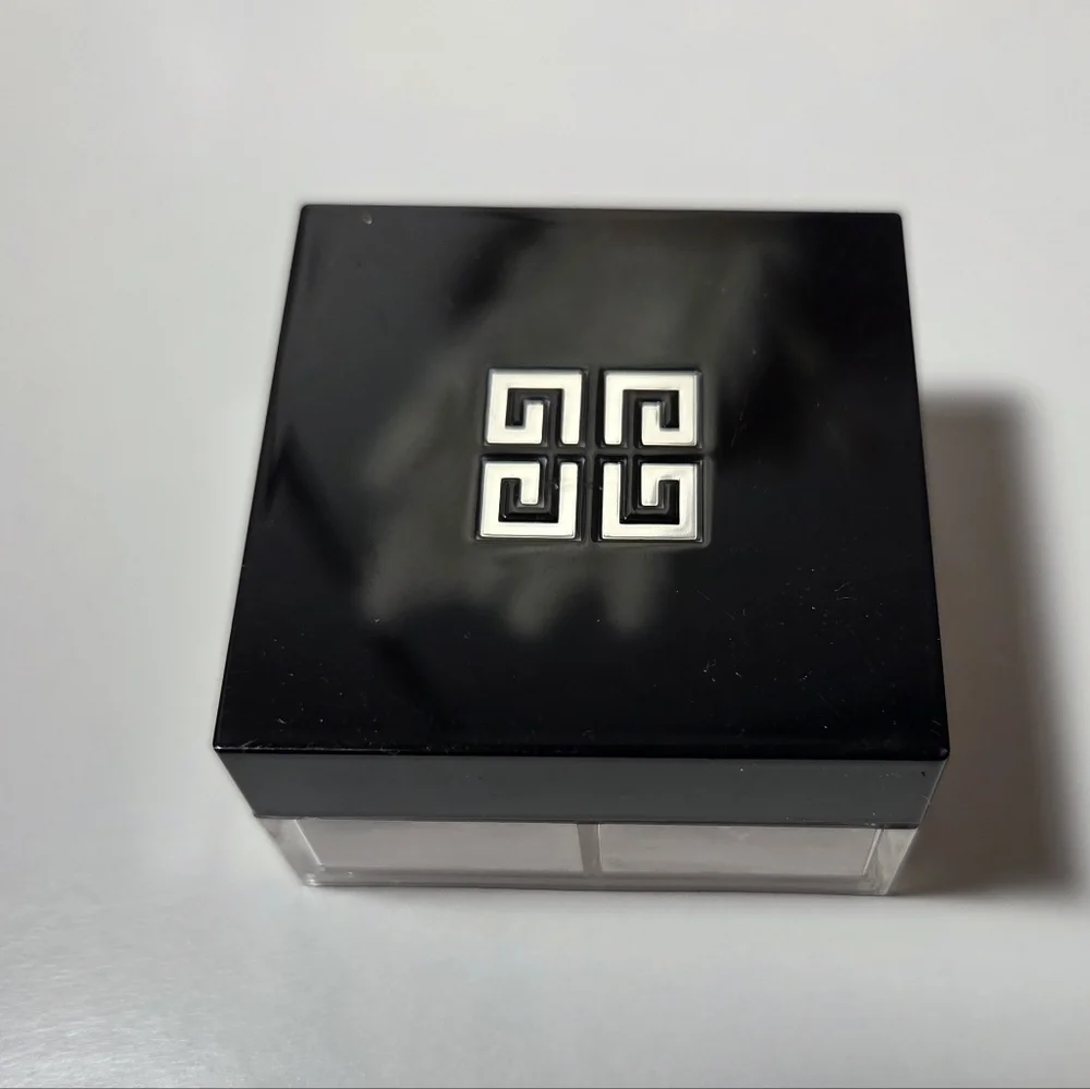Givenchy Prisme Libre Loose Powder - Pink and Peach